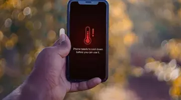 Nu îți lăsa telefonul în mașină pe caniculă. Se poate defecta în doar câteva minute