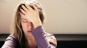 Durerea de cap pe care nu trebuie să o ignori. Neurolog: „Poate ascunde o afecțiune gravă”