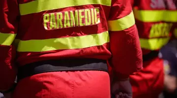 Incendiu violent în București. O hală a luat foc în Sectorul 1