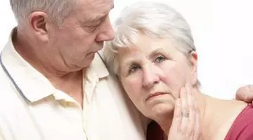 Oamenii de știință au dat verdictul: Evoluţia bolii Alzheimer, mult mai rapidă la femei