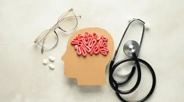 Un medicament ieftin pe care majoritatea îl are în casă, asociat cu un risc de demență cu 70% mai mic