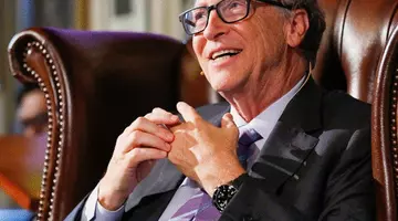 Bill Gates avertizează asupra inteligenței artificiale. Scenariul în care ar putea muri un miliard de oameni
