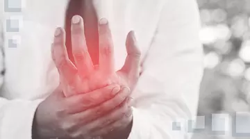 Cum poți reduce riscul unei boli care afectează articulațiile printr-un obicei zilnic