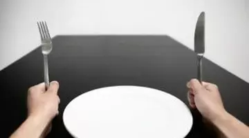 Ce se întâmplă în organism când nu mănânci nimic timp de trei zile și bei doar apă