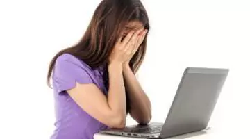 7 semne că ai deficit de vitamina B2. Simptomele pe care mulți le ignoră