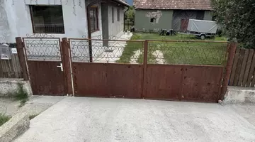 Locul din fața casei tale nu este neapărat al tău. Greșeala pentru care poți ajunge să primești amendă