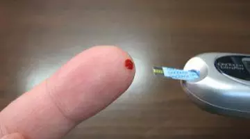 Trei băuturi care pot ajuta la scăderea glicemiei. Ce spun studiile despre efectul lor asupra zahărului din sânge