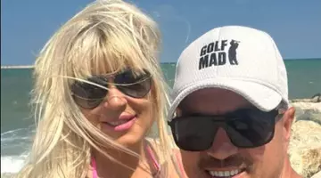 Imagini fascinante cu Elena Udrea în costum de baie. Fostul politician și-a etalat silueta pe litoralul românesc
