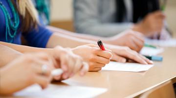 Proba orală la Limba română BAC 2026 are loc azi – cum se desfășoară și reguli