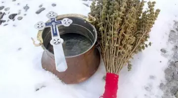 Agheasma Mare se bea doar opt zile. Vezi cum trebuie păstrată Agheasma Mare și la ce e de folos