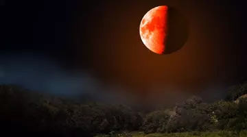 Eclipsa de Lună plină din Fecioară, decizii fără precedent și adevăruri incomode. Cum sunt influențate zodiile