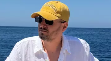 Vestea care zguduie showbizul românesc! „Am divorțat... Ne blocam unul pe celălalt și nu avea sens” Se iubeau de ani de zile, pozau mereu zâmbitori și îndrăgostiți, dar s-a ales praful de relația lor! El a decis să facă acum marele anunț