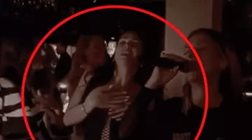 A făcut show într-un club din București! Oamenii au crezut că nu văd bine, dar ea era... Și-a lăsat copiii acasă și a rupt ringul de dans! Foto