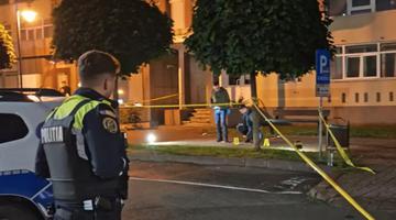 Ce s-a aflat acum despre tânărul de 22 de ani care și-a omorât tatăl, pe stradă, de 1 iunie, la Piatra Neamț