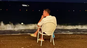 Prins cu o blondă sexy, la o lună de când a anunțat că s-a despărțit de nevastă! Showbizul românesc vuiește!! Gata cu suferința, uite ce iubită sexy și-a făcut
