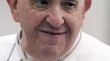 Cine e Amalia, femeia de care Papa Francisc a fost îndrăgostit nebunește. Refuzul ei i-a schimbat traiectoria vieții. „Dacă nu mă căsătoresc cu tine, voi deveni preot”. Și așa i-a fost destinul. Cum arată cea care i-a schimbat viața și ce spune despre el / FOTO