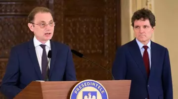 Ce s-a aflat acum despre familia lui Luca Niculescu, noul premier al României. Detalii neștiute din trecutul familiei sale au ieșit la iveală! Tatăl lui...