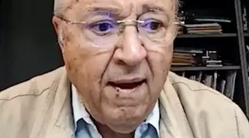 Ion Cristoiu, transportat de urgență la spital, după ce a fost găsit căzut pe stradă. Ce a pățit gazetarul