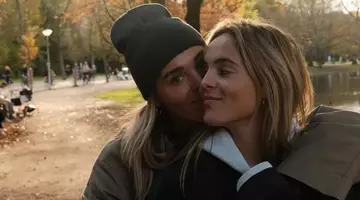 E vestea momentului în showbiz! S-a despărțit de iubit, după 10 ani, iar acum e într-o relație cu o femeie!