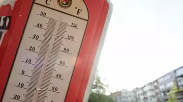 Zece județe intră miercuri, de la ora 12, sub cod galben: temperaturile urcă la 35 de grade, iar în București ajung la 30