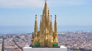 Lego lansează cea mai complicată machetă, un gigant de peste 12.000 de piese pentru catedrala Sagrada Familia
