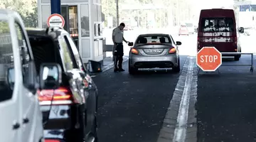 Un bărbat a plătit aproape 1.000 de euro amendă, la graniță, când a vrut să intre în Croația: greșeala care ne poate costa pe toți
