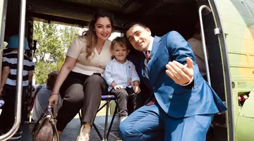 George Simion va deveni tată pentru a doua oară. Soția politicianului a publicat prima imagine cu burtica de gravidă
