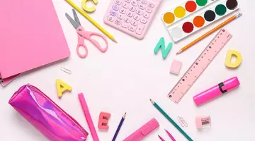 500 de lei pentru rechizite în anul școlar 2026-2027. Cine primește banii și când se alimentează cardurile educaționale