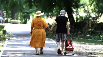România, țara săracă cu cea mai fericită viață din Uniunea Europeană: creșteri record de venituri în decurs de 15 ani