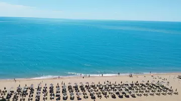 Cât costă cazarea și șezlongurile în Bulgaria, Grecia, Croația și Italia pentru vacanța de vară, în 2026