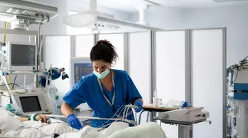 Trei spitale din România au rămas fără acreditare în ultimul an. Ce se întâmplă la Institutul de Neurologie și Boli Neurovasculare „Vlad Voiculescu” din Capitală: pereți degradați, supraaglomerare și probleme cu apă caldă