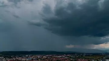 Ploi și vijelii de miercuri, în mai multe zone din țară. Prognoza meteo ANM pentru perioada 10-23 august 2026