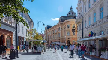 Cum va fi vremea în următoarele patru săptămâni în România. Meteorologii anunță temperaturi peste normalul perioadei până în septembrie