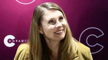 Tatiana Țîbuleac: „Tata a murit în mijlocul cărții despre el. Asta a influențat felul în care scriu”