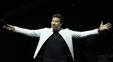 Lionel Richie, internat la Terapie Intensivă după concertul din St. Louis. Ce s-a întâmplat în timpul spectacolului