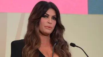 Cine e Kimberly Guilfoyle, ambasadoarea care a spus că americanii pot răsturna orice guvern: era să devină nora lui Donald Trump