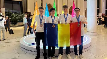 Cine sunt elevii români care au obținut o medalie de aur, două de argint și una de bronz la Olimpiada Internațională de Chimie din Uzbekistan
