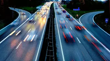 Cel mai periculos experiment rutier din lume a dus la moartea a 70.000 de oameni: pe orice drum se circula fără limită de viteză, în Germania