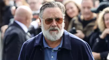 Russell Crowe vine pentru prima dată în România. Fanii îl pot întâlni personal la concertele din București și Timișoara