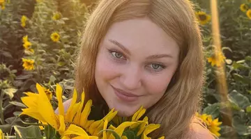 Andreea Anița a murit chiar de ziua mamei sale. Tânăra din Fălticeni pentru care România a strâns 2,3 milioane de dolari avea 27 de ani