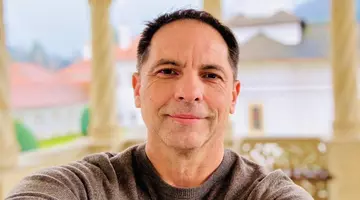 Dan Negru, jefuit în Paris de patru hoți români. I-au luat tot, apoi l-au sunat să-i înapoieze lucrurile: „Mi-au zis că ei câștigă între 1.000 și 4.000 de euro pe zi”