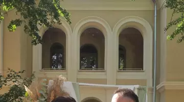 Ultima oră! Nuntă mare în politica românescă! Celebrul deputat, mire la 51 de ani! Nuntă la cort cu o tânără superbă, ca o prințesă: “Ne-am căsătorit…Până la urmă mi-a venit mintea la cap”