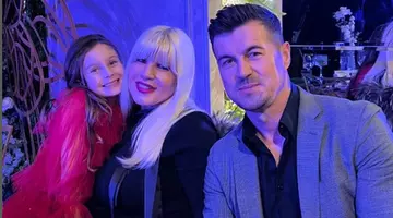 WOW! Neașteptat ce a decis Elena Udrea să facă în Postul Crăciunului: „De trei ori pe zi...”. Unii o blamează, alții o felicită, comentariile curg cu miile