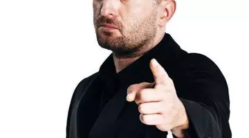 Boala de care suferă, de fapt, Cheloo. Afecțiunea nu poate fi vindecată. Detaliul incredibil care s-a aflat despre rapper după scandalul cu poliția👇