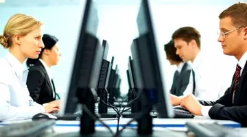 O companie din România da afară 500 de angajați. Restructurările ar putea continua și în lunile următoare
