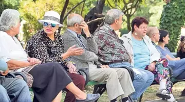 Când poți ieși la pensie în funcție de anul nașterii. Regula care se aplică femeilor și bărbaților