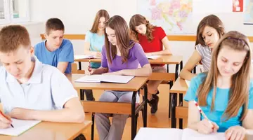 Se schimbă totul. Când primesc elevii bursele școlare în mai și ce sumă le intră în conturi . Anunțul Ministerului Educației