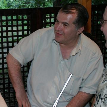 Fiul lui Florin Călinescu s-a sinucis