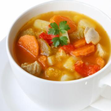 Reţetă: Ciorbă deasă cu legume