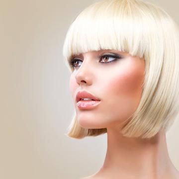 Frumuseţe: 4 coafuri rapide şi frumoase